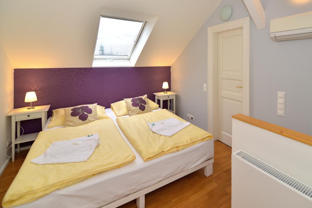 Historic Centre Apartments I Prag Rum bild
